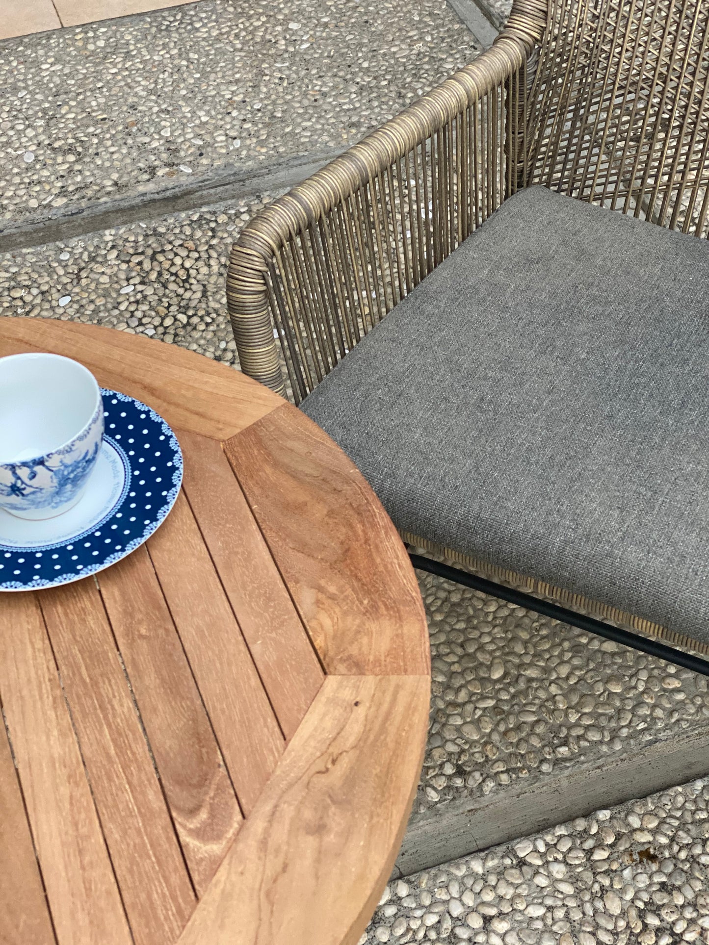 DENPASAR + CILACAP Round Table | 2 Wicker Chair with 1 Teak Wood Side Table