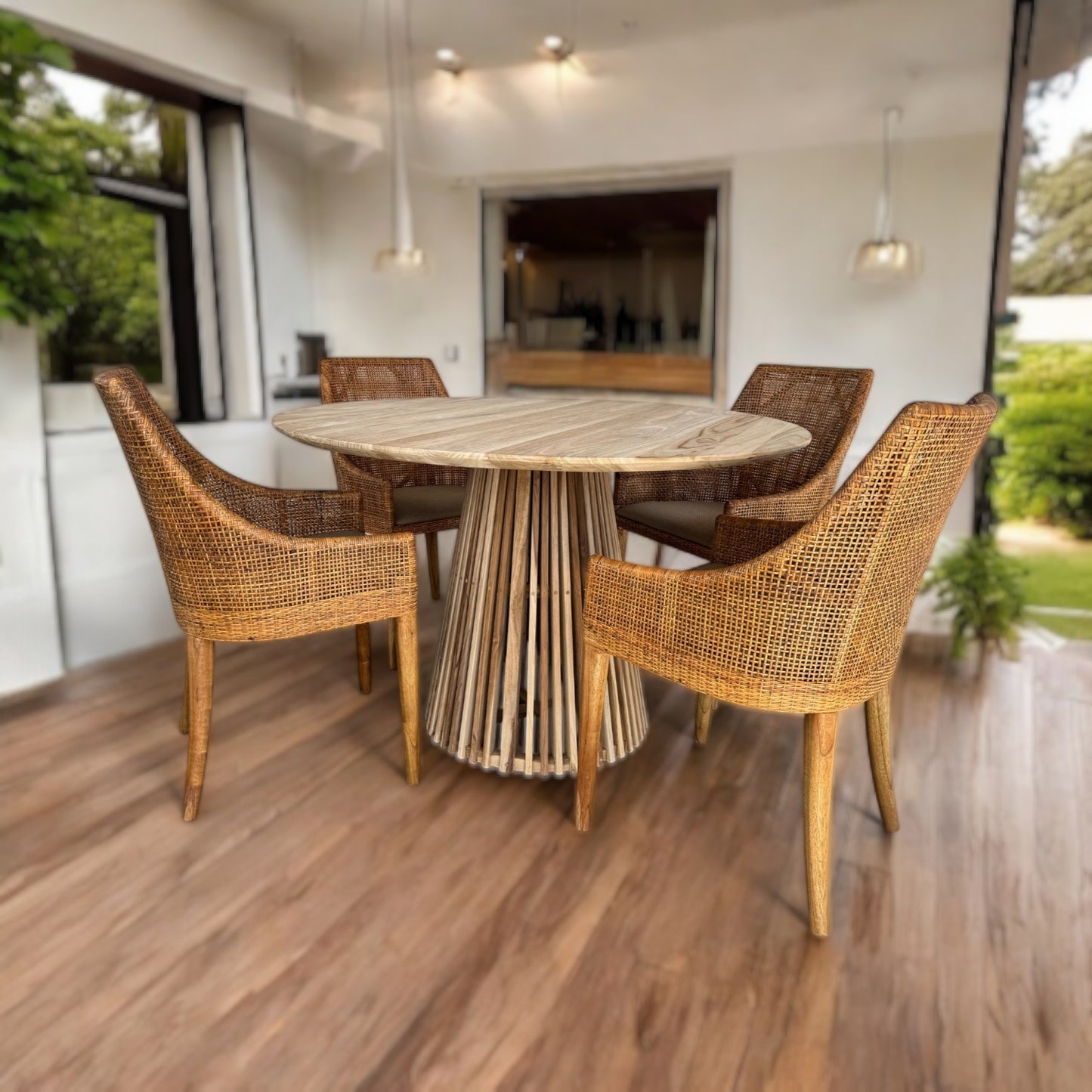 KEDIRI-NASHVILLE SET | Dining Table with Armchairs