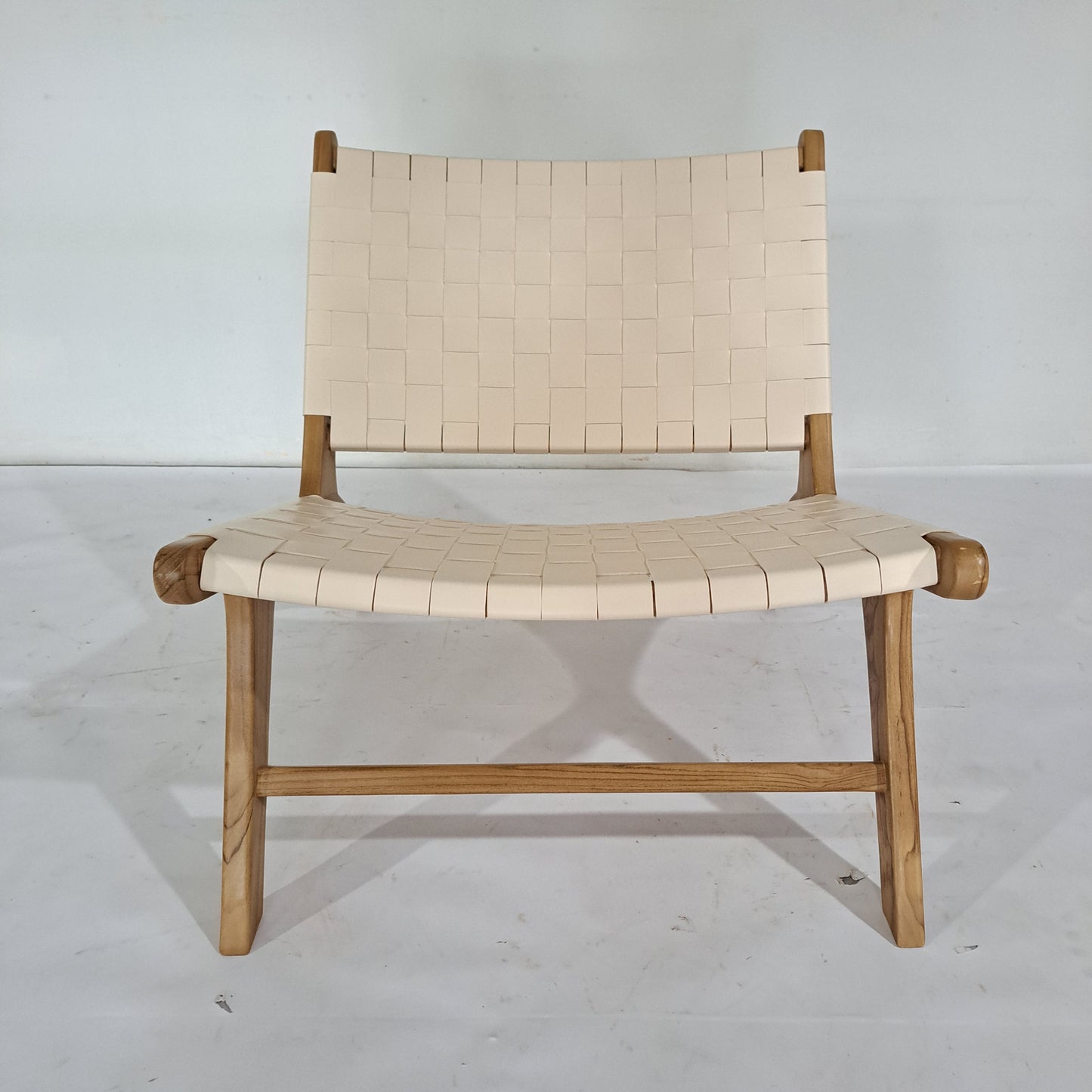 ARJUNO Relaxing Chair | Beige - Pre Order
