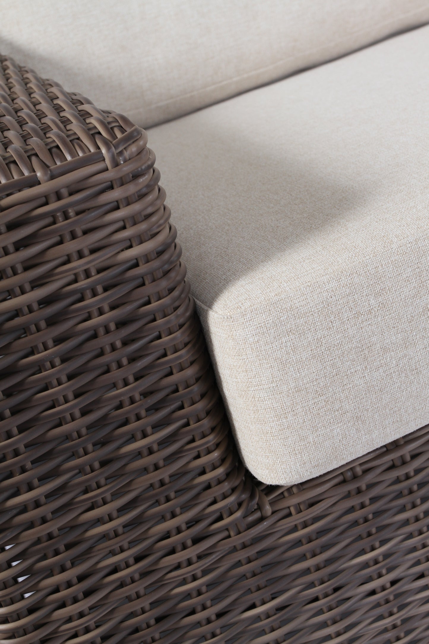 PORTLAND Living Wicker Set with Teak Coffee Table