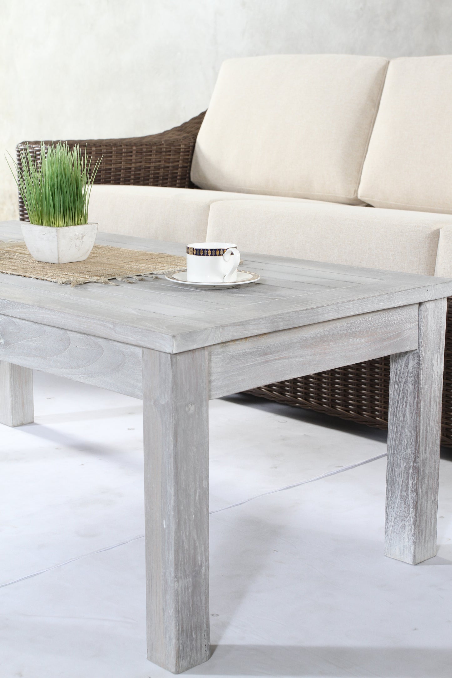 PORTLAND Living Wicker Set with Teak Coffee Table