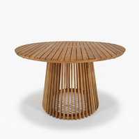 Beleza Round Table + Java Outdoor Folding Chair