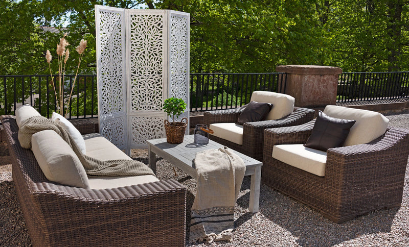 Portland Living Wicker Set with Teak Coffee Table