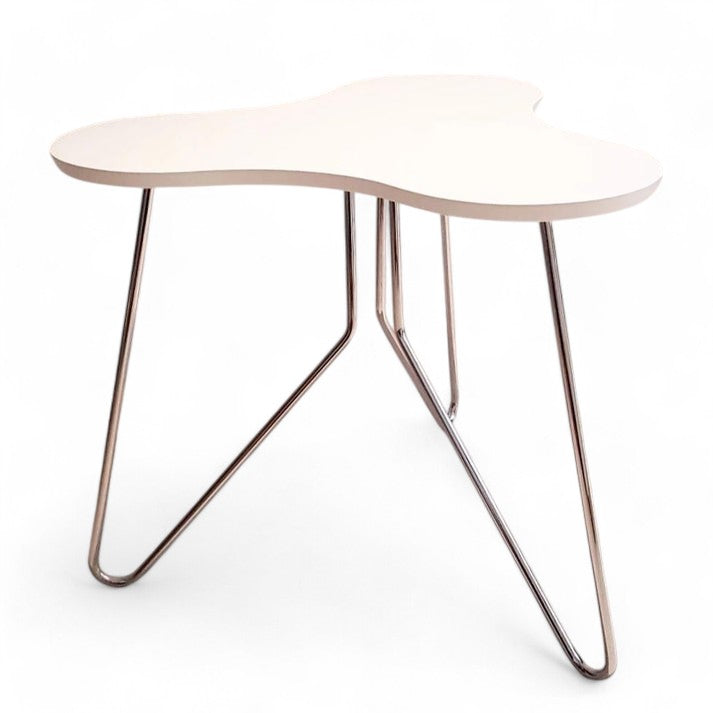 FORM Side Table | White