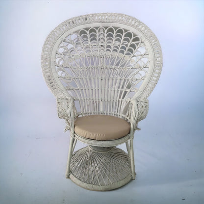 GRAND PEACOCK Rattan Chair | White