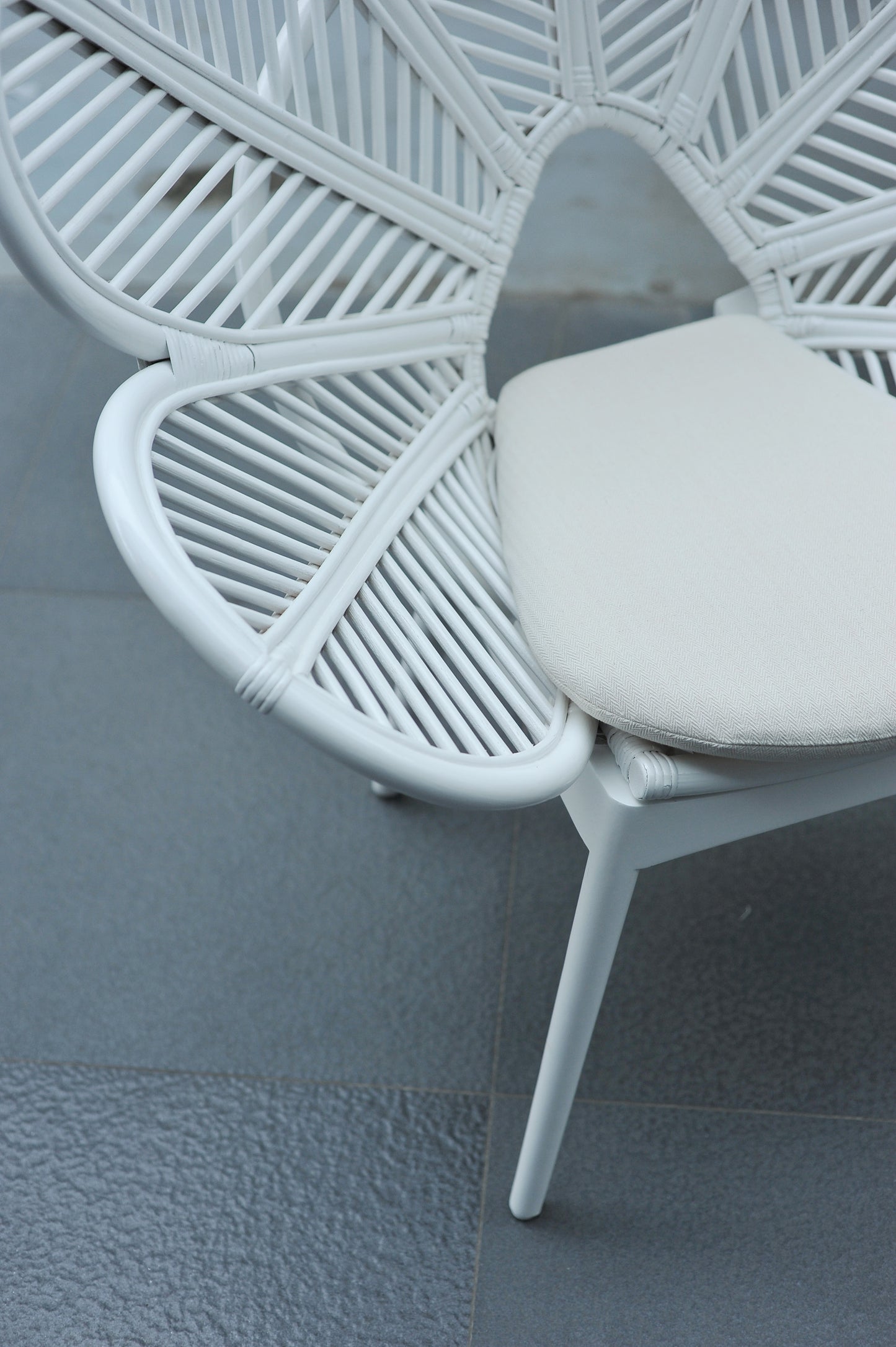 LOVE Rattan Chair w/ cushion, white